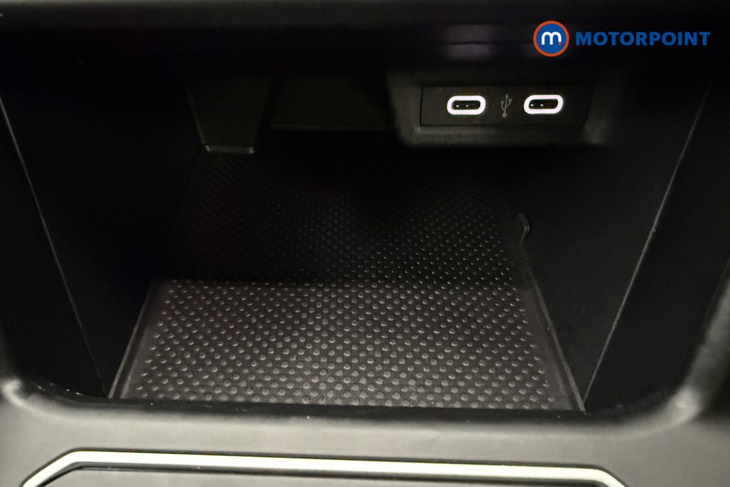 Volkswagen Polo R-Line Manual Petrol Hatchback - Stock Number (1609532) - 24th supplementary image