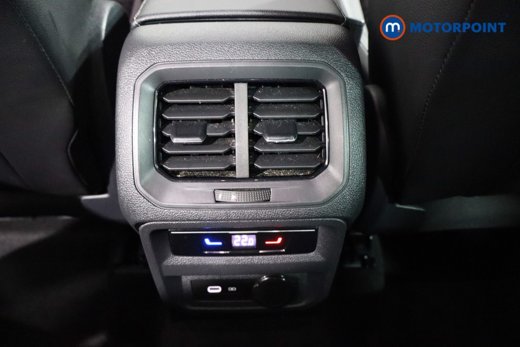 Volkswagen Tiguan R-Line Edition Automatic Diesel SUV - Stock Number (1609721) - 21st supplementary image