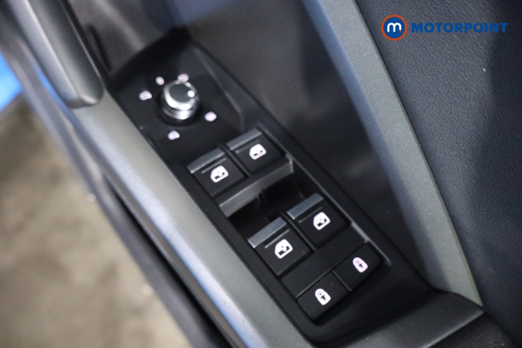 Audi Q3 S Line Manual Petrol SUV - Stock Number (1610018) - 17th supplementary image