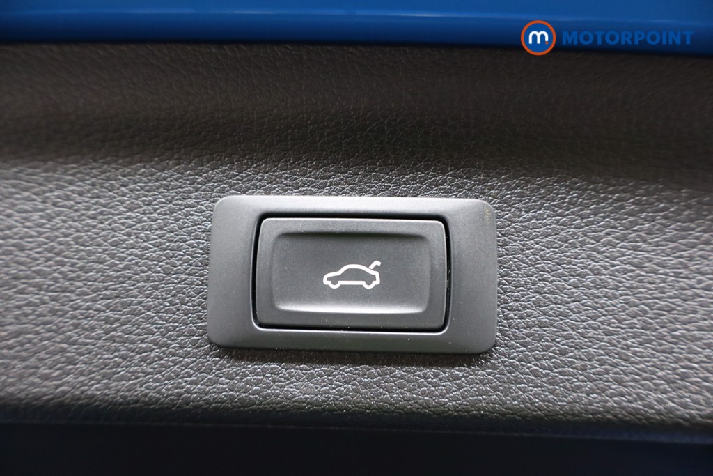 Audi Q3 S Line Manual Petrol SUV - Stock Number (1610018) - 24th supplementary image