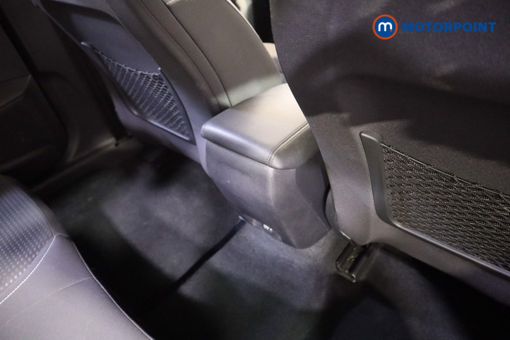 Ford Focus Zetec Manual Petrol Hatchback - Stock Number (1610351) - 20th supplementary image