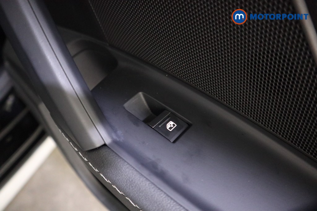 Audi A3 S Line Manual Petrol Hatchback - Stock Number (1610365) - 22nd supplementary image