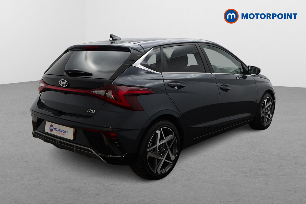 Hyundai I20 Premium Manual Petrol Hatchback - Stock Number (1610679) - Drivers side rear corner