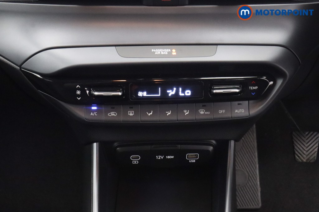 Hyundai I20 Premium Manual Petrol Hatchback - Stock Number (1610732) - 3rd supplementary image
