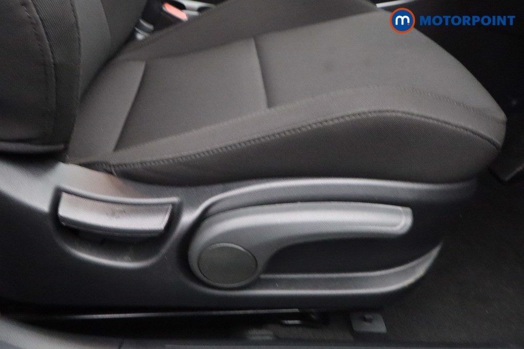 Hyundai I20 Premium Manual Petrol Hatchback - Stock Number (1610732) - 17th supplementary image