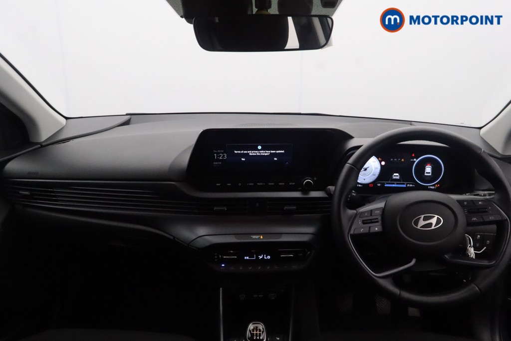 Hyundai I20 Premium Manual Petrol Hatchback - Stock Number (1610732) - 1st supplementary image