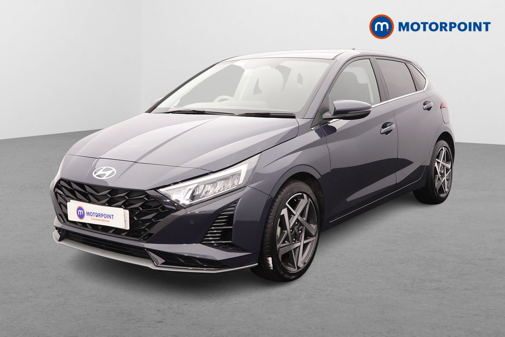 Hyundai I20 Premium Manual Petrol Hatchback - Stock Number (1610732) - Passenger side front corner