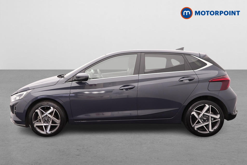 Hyundai I20 Premium Manual Petrol Hatchback - Stock Number (1610732) - Passenger side