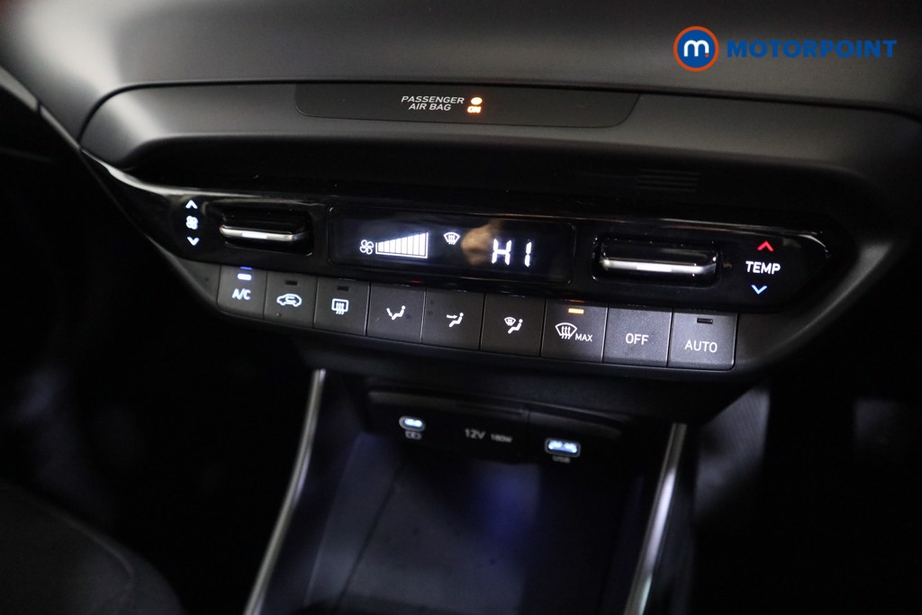 Hyundai I20 Premium Manual Petrol Hatchback - Stock Number (1610744) - 7th supplementary image