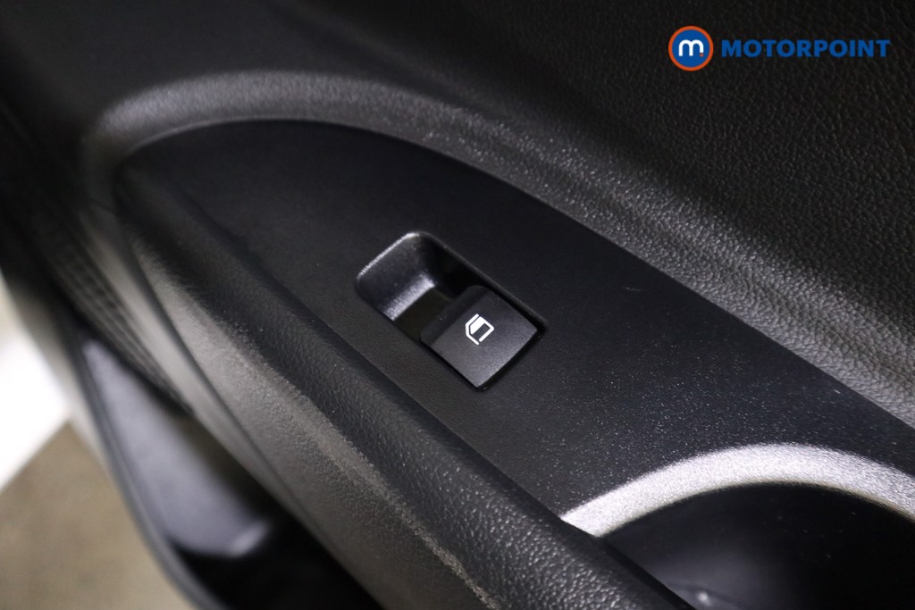 Hyundai I20 Premium Manual Petrol Hatchback - Stock Number (1610744) - 17th supplementary image