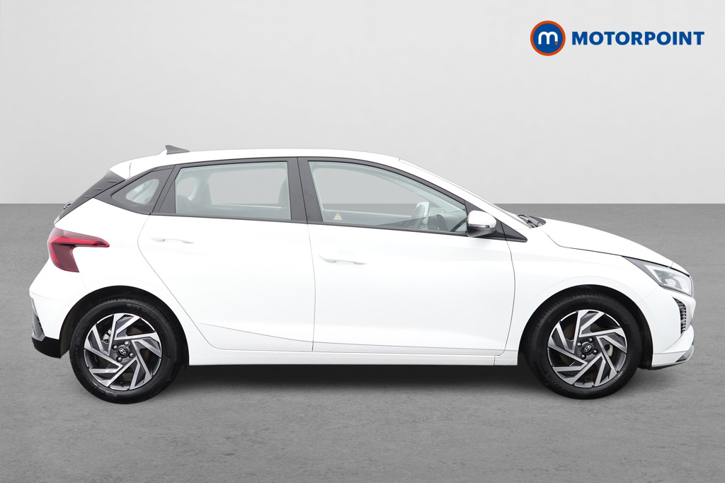 Hyundai I20 Advance Automatic Petrol Hatchback - Stock Number (1610808) - Drivers side