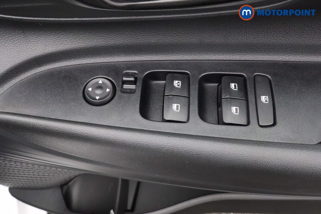 Hyundai I20 Advance Automatic Petrol Hatchback - Stock Number (1610809) - 22nd supplementary image