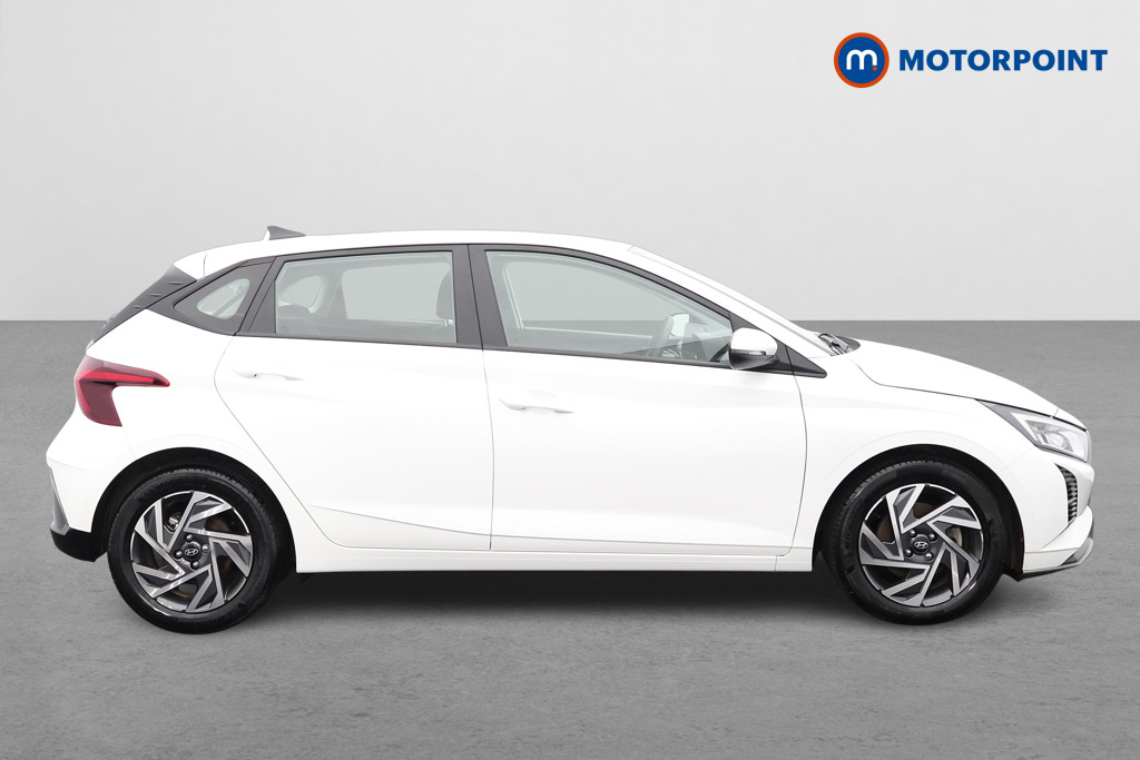 Hyundai I20 Advance Automatic Petrol Hatchback - Stock Number (1610809) - Drivers side