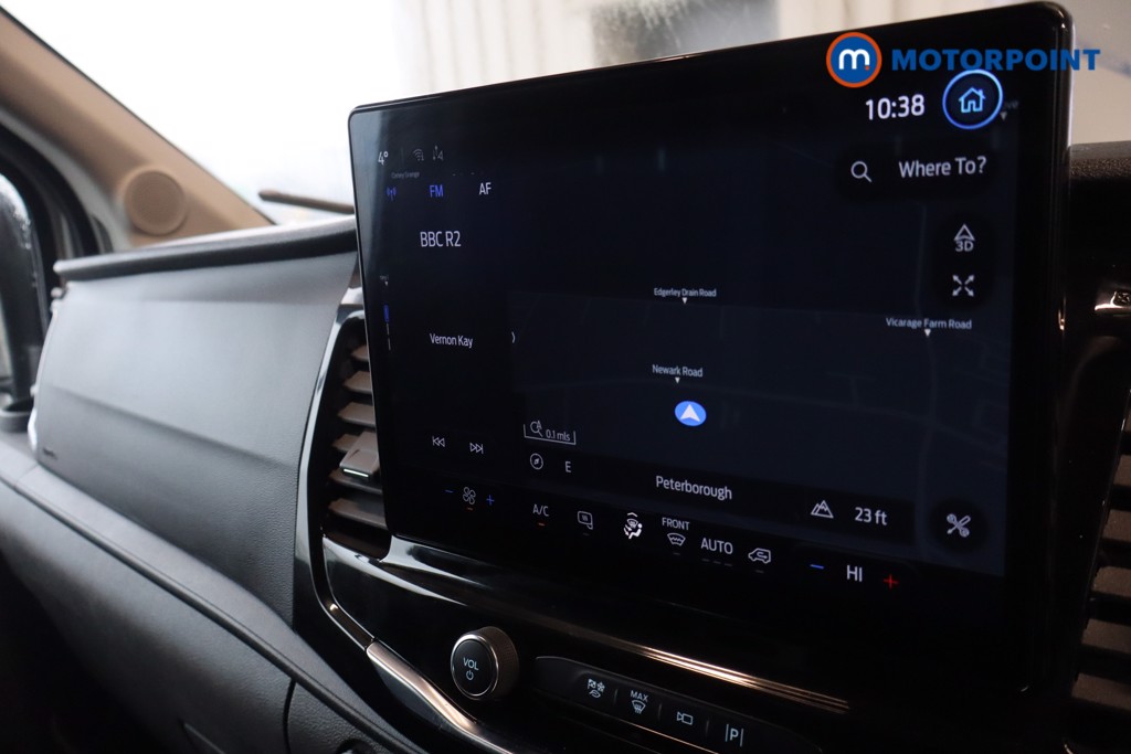 Ford Transit Limited Automatic Diesel Medium Roof Van - Stock Number (1611382) - 1st supplementary image