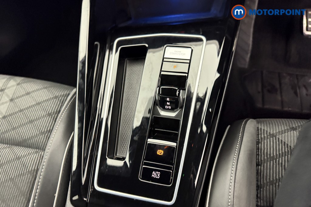 Volkswagen Golf R-Line Automatic Diesel Estate - Stock Number (1611390) - 13th supplementary image