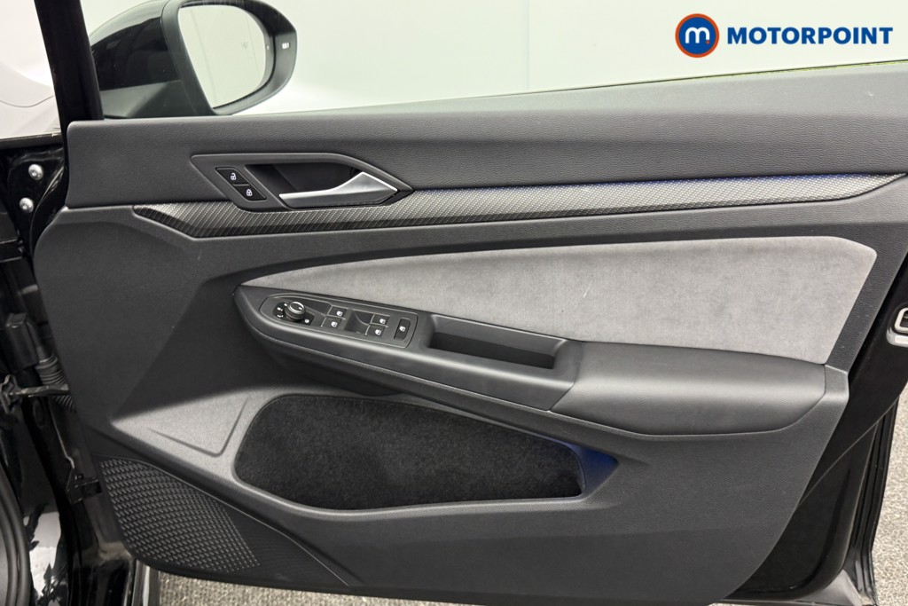 Volkswagen Golf R-Line Automatic Diesel Estate - Stock Number (1611390) - 18th supplementary image