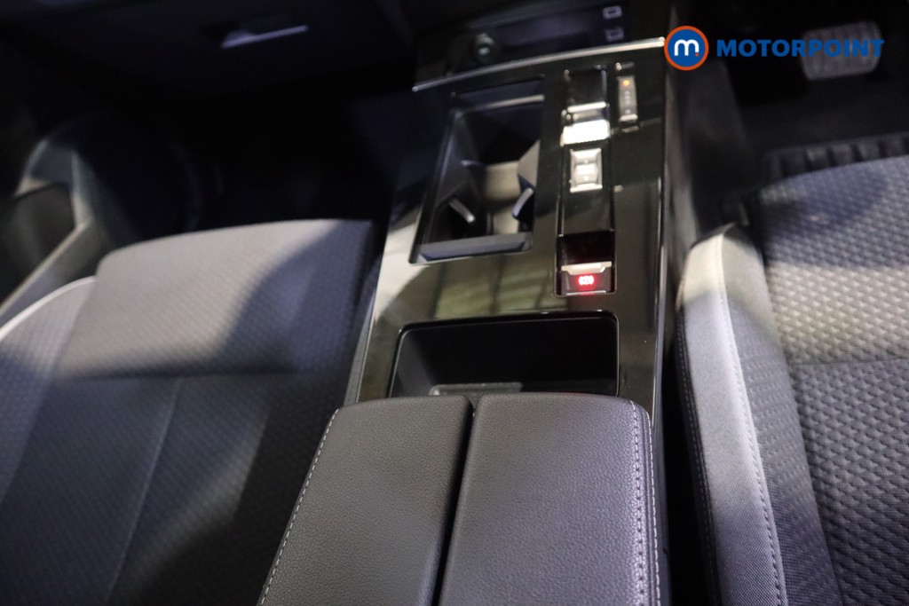 Vauxhall Astra Design Automatic Electric Hatchback - Stock Number (1611589) - 6th supplementary image