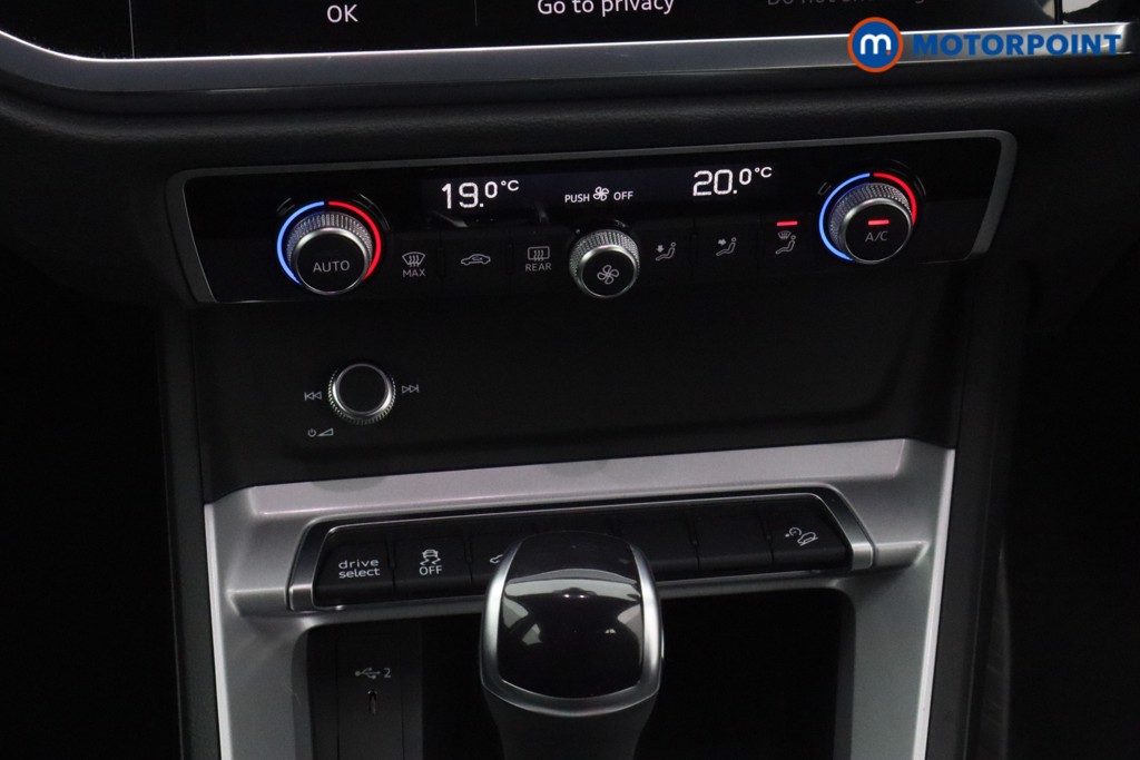 Audi Q3 Technik Automatic Petrol Plug-In Hybrid SUV - Stock Number (1611641) - 3rd supplementary image