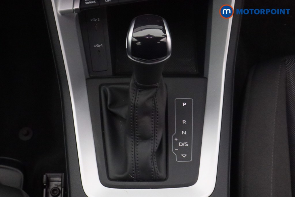 Audi Q3 Technik Automatic Petrol Plug-In Hybrid SUV - Stock Number (1611641) - 4th supplementary image