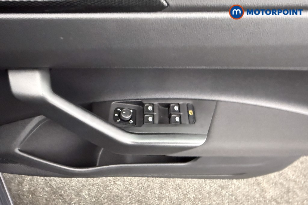 Volkswagen Polo Life Manual Petrol Hatchback - Stock Number (1611740) - 17th supplementary image