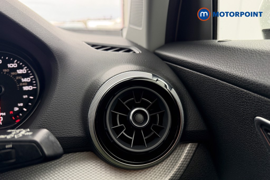 Audi Q2 Technik Manual Petrol SUV - Stock Number (1612071) - 9th supplementary image