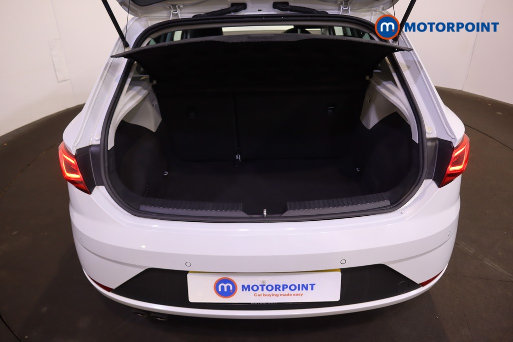 Seat Leon FR Manual Petrol Hatchback - Stock Number (1612392) - 9th supplementary image