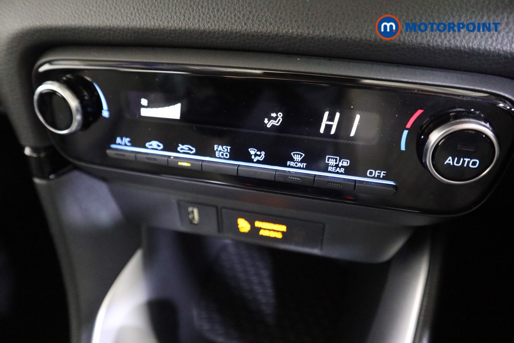 Toyota Yaris Icon Automatic Petrol-Electric Hybrid Hatchback - Stock Number (1612449) - 7th supplementary image