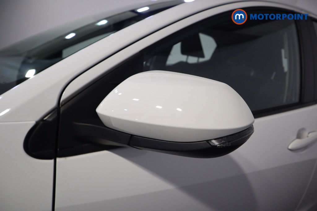 Toyota Yaris Icon Automatic Petrol-Electric Hybrid Hatchback - Stock Number (1612449) - 29th supplementary image