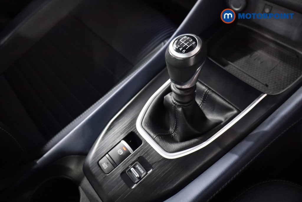 Nissan Qashqai Tekna Manual Petrol SUV - Stock Number (1612724) - 18th supplementary image