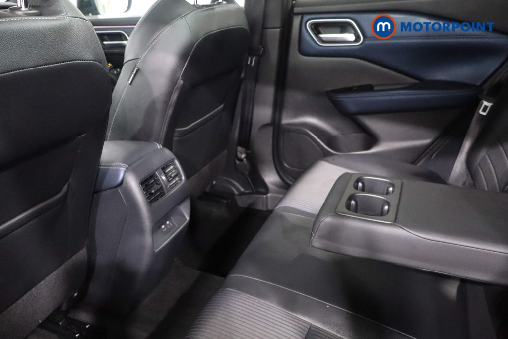 Nissan Qashqai Tekna Manual Petrol SUV - Stock Number (1612724) - 27th supplementary image