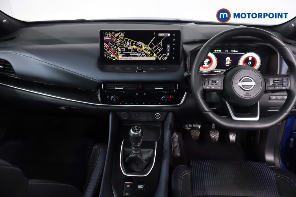 Nissan Qashqai Tekna Manual Petrol SUV - Stock Number (1612724) - 1st supplementary image