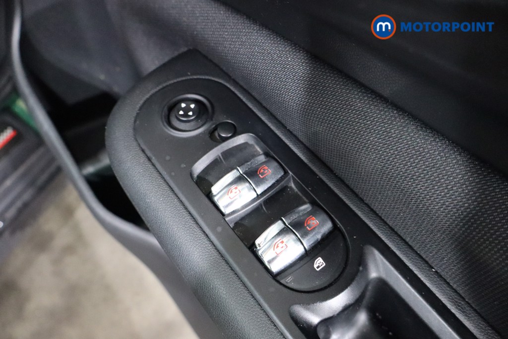 Mini Clubman Cooper Sport Manual Petrol Estate - Stock Number (1612889) - 17th supplementary image