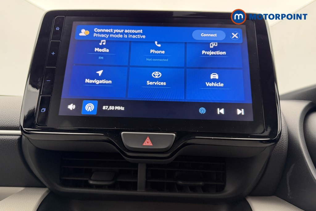 Toyota Yaris Excel Automatic Petrol-Electric Hybrid Hatchback - Stock Number (1613002) - 9th supplementary image