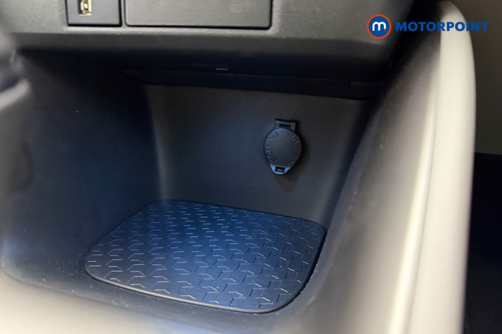 Toyota Yaris Excel Automatic Petrol-Electric Hybrid Hatchback - Stock Number (1613002) - 12th supplementary image