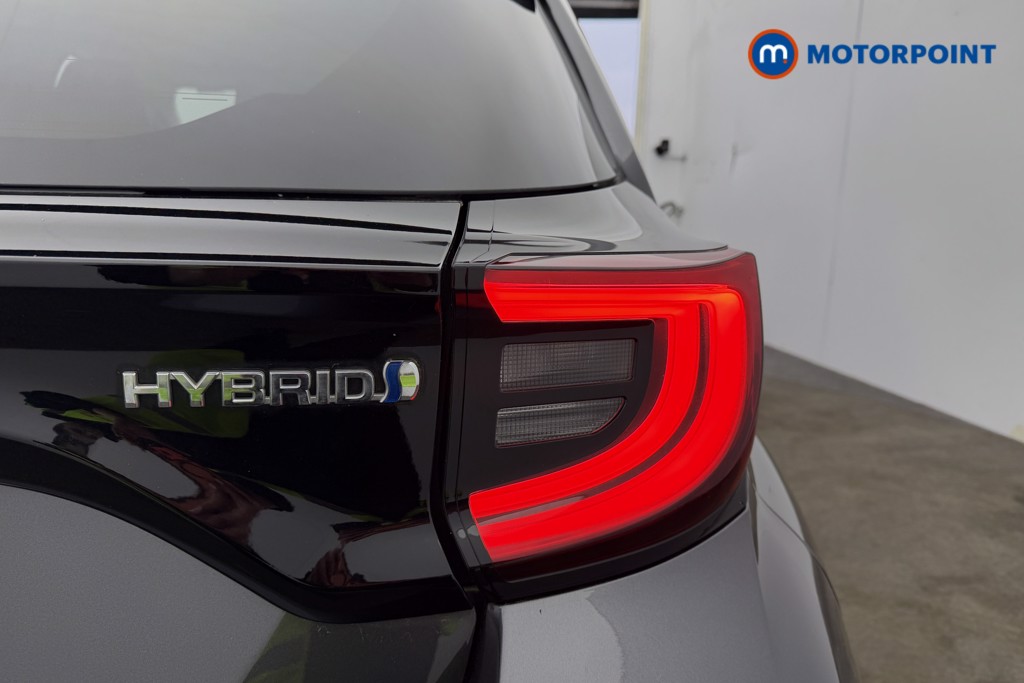 Toyota Yaris Excel Automatic Petrol-Electric Hybrid Hatchback - Stock Number (1613002) - 24th supplementary image