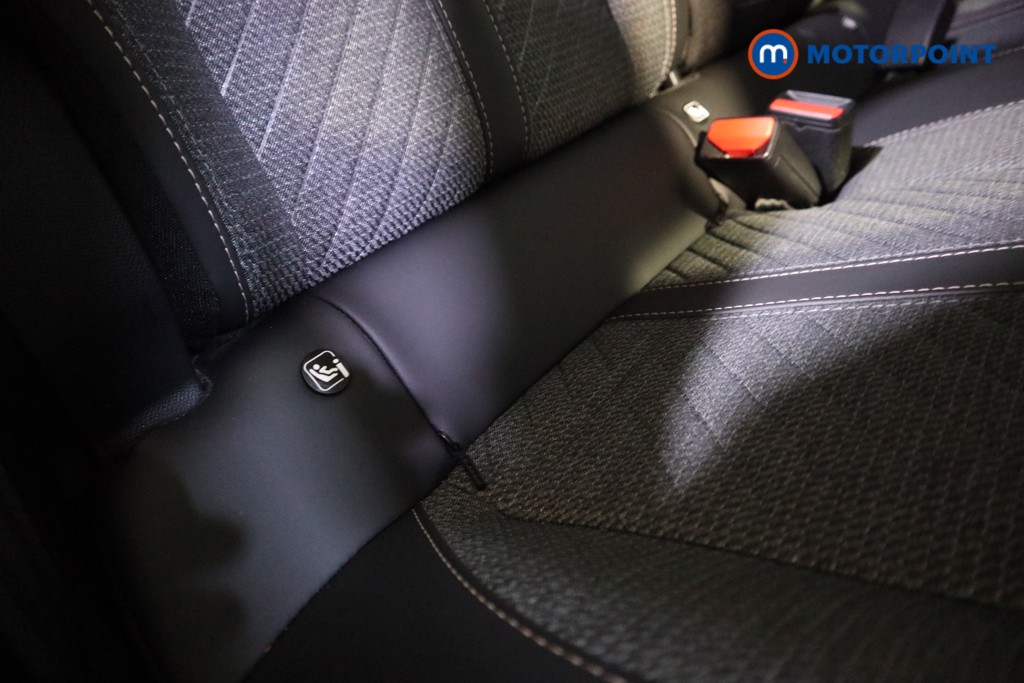 Peugeot 2008 Allure Automatic Petrol SUV - Stock Number (1613094) - 15th supplementary image