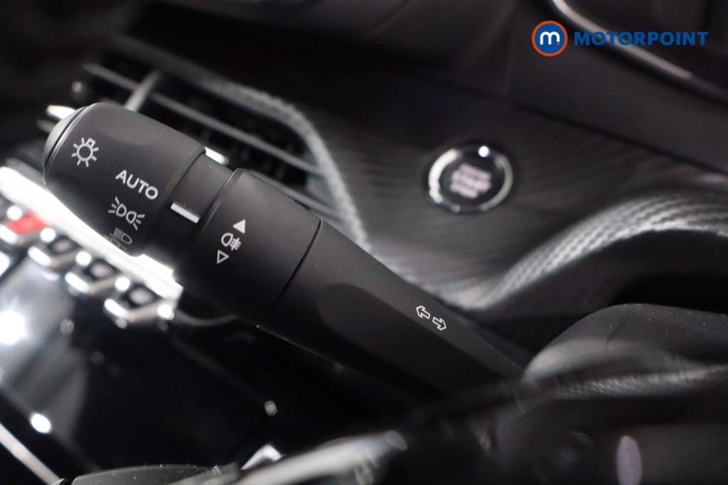 Peugeot 2008 Allure Manual Petrol SUV - Stock Number (1613116) - 14th supplementary image