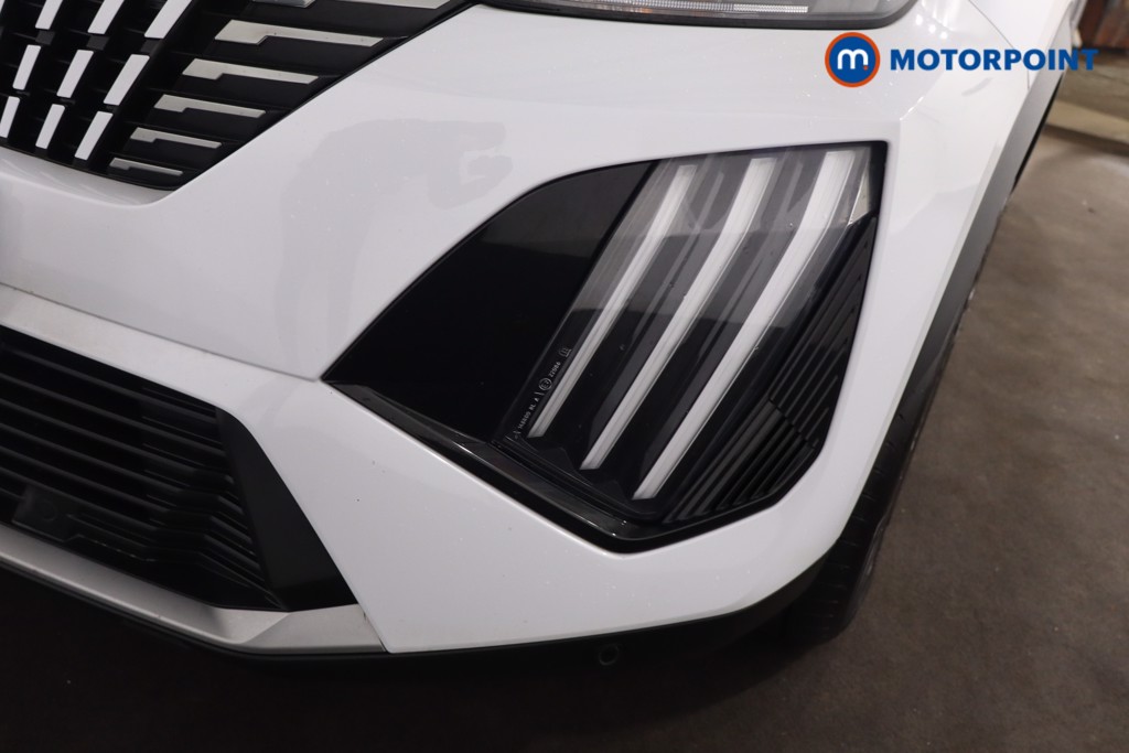 Peugeot 2008 Allure Manual Petrol SUV - Stock Number (1613116) - 33rd supplementary image