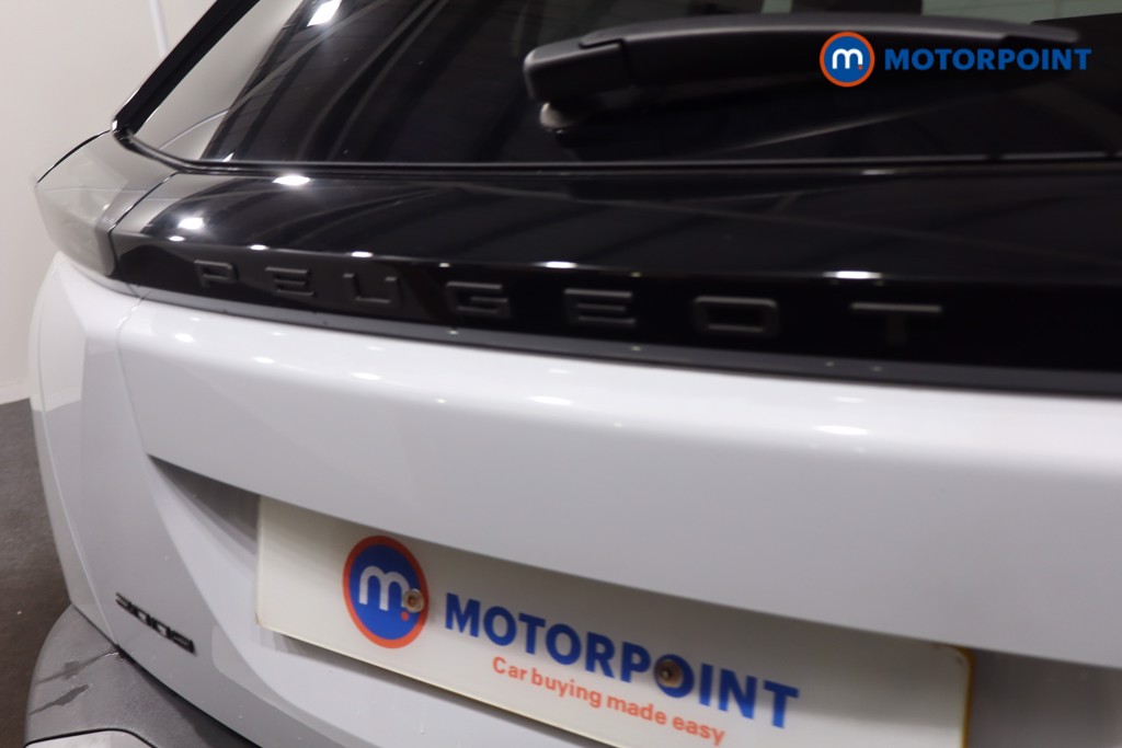 Peugeot 2008 Allure Manual Petrol SUV - Stock Number (1613116) - 37th supplementary image
