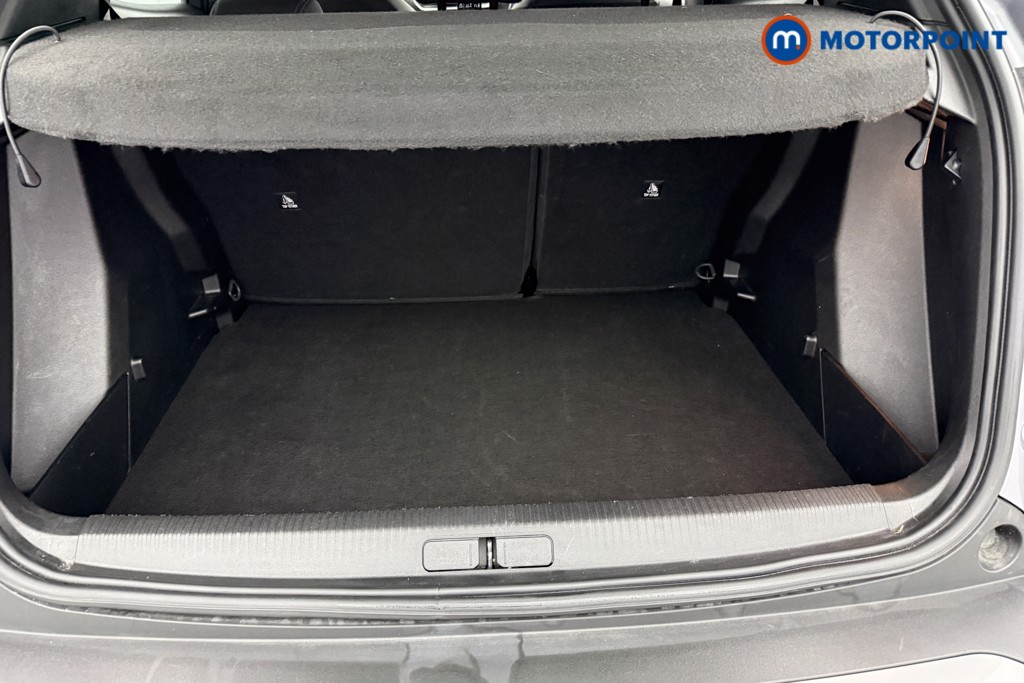 Peugeot 2008 Allure Manual Petrol SUV - Stock Number (1613124) - 18th supplementary image