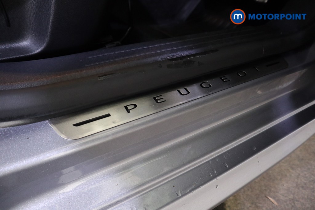 Peugeot 208 Allure Premium -Plus Automatic Electric Hatchback - Stock Number (1613158) - 16th supplementary image