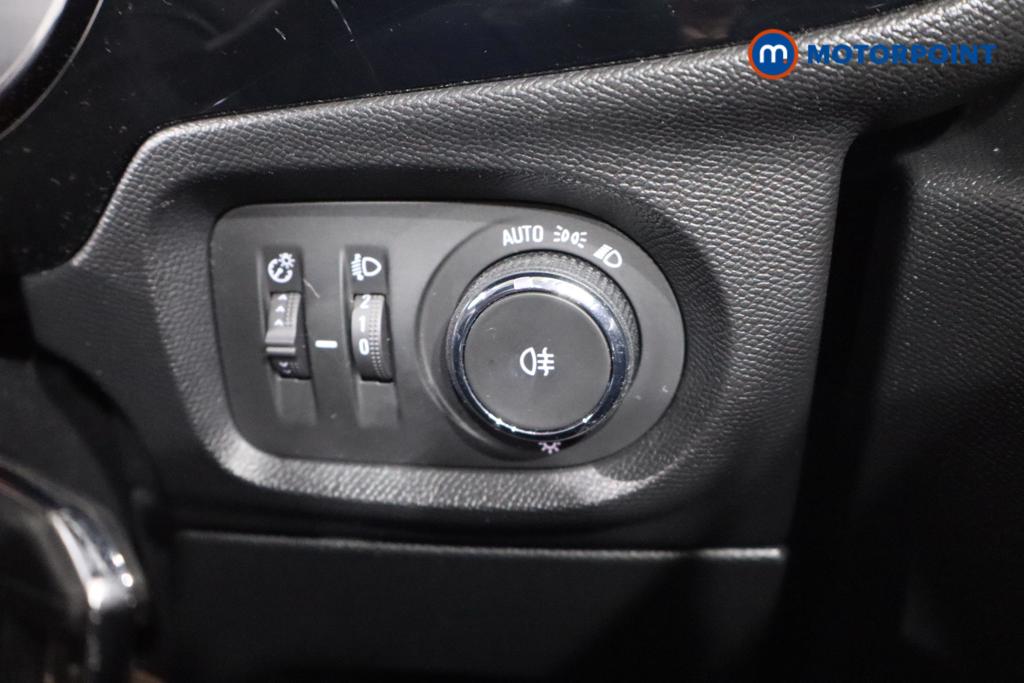 Vauxhall Corsa Se Premium Manual Petrol Hatchback - Stock Number (1613379) - 9th supplementary image