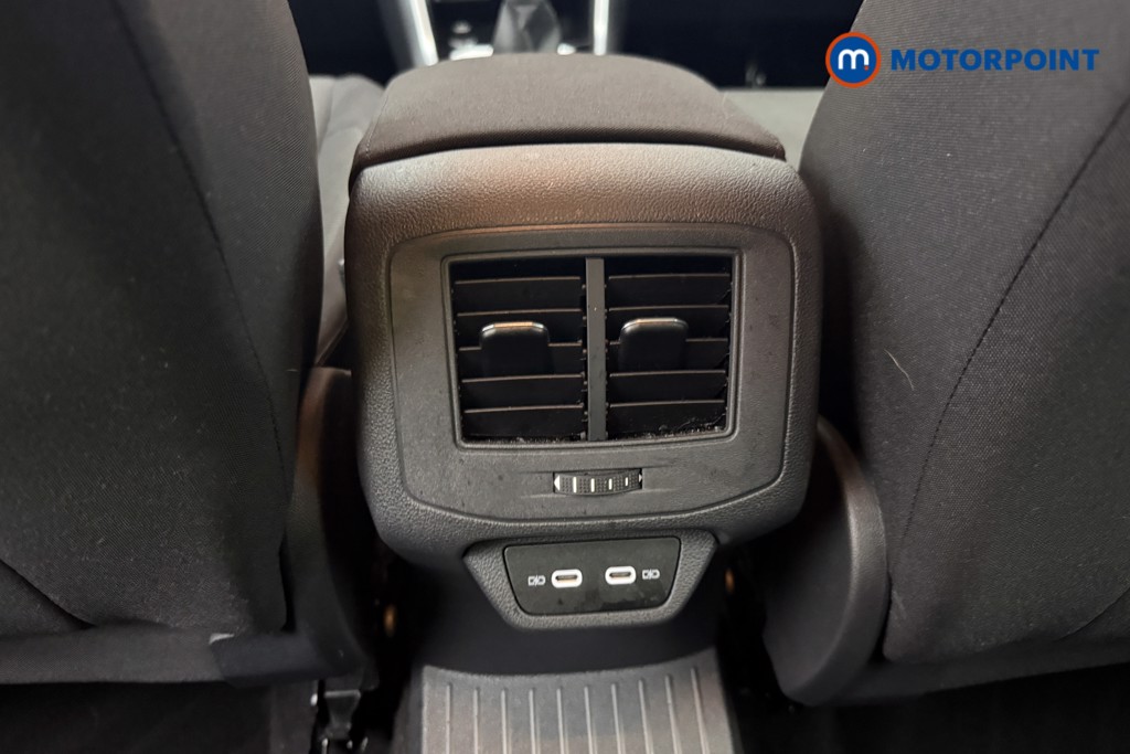 Volkswagen T-Roc Life Manual Petrol SUV - Stock Number (1613536) - 6th supplementary image