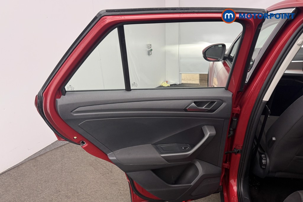 Volkswagen T-Roc Life Manual Petrol SUV - Stock Number (1613536) - 7th supplementary image