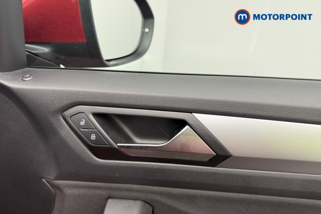 Volkswagen T-Roc Life Manual Petrol SUV - Stock Number (1613536) - 19th supplementary image