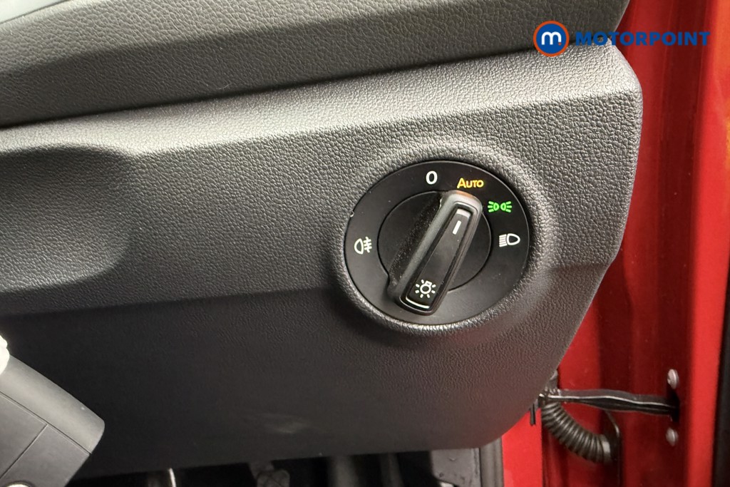 Volkswagen T-Roc Life Manual Petrol SUV - Stock Number (1613536) - 20th supplementary image