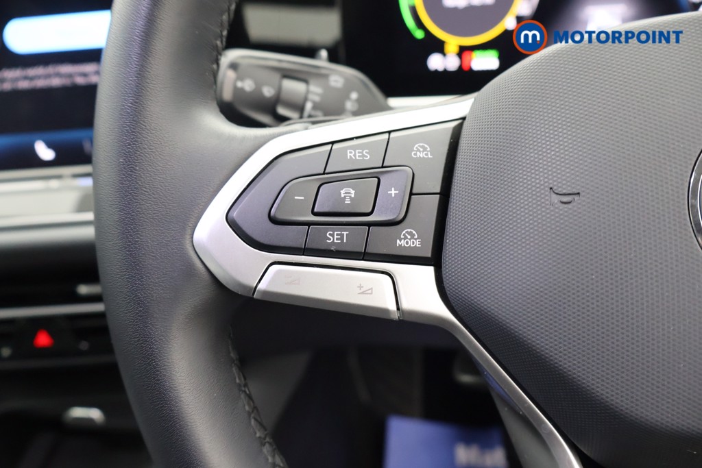 Volkswagen Passat Life Automatic Petrol Plug-In Hybrid Estate - Stock Number (1613647) - 2nd supplementary image