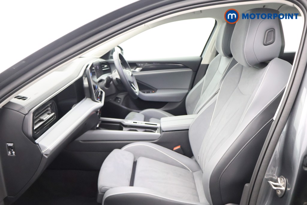 Volkswagen Passat Life Automatic Petrol Plug-In Hybrid Estate - Stock Number (1613647) - 19th supplementary image