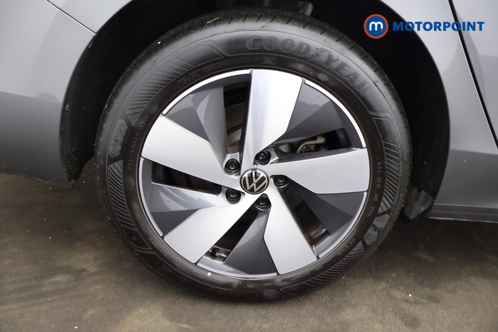 Volkswagen Passat Life Automatic Petrol Plug-In Hybrid Estate - Stock Number (1613647) - 21st supplementary image