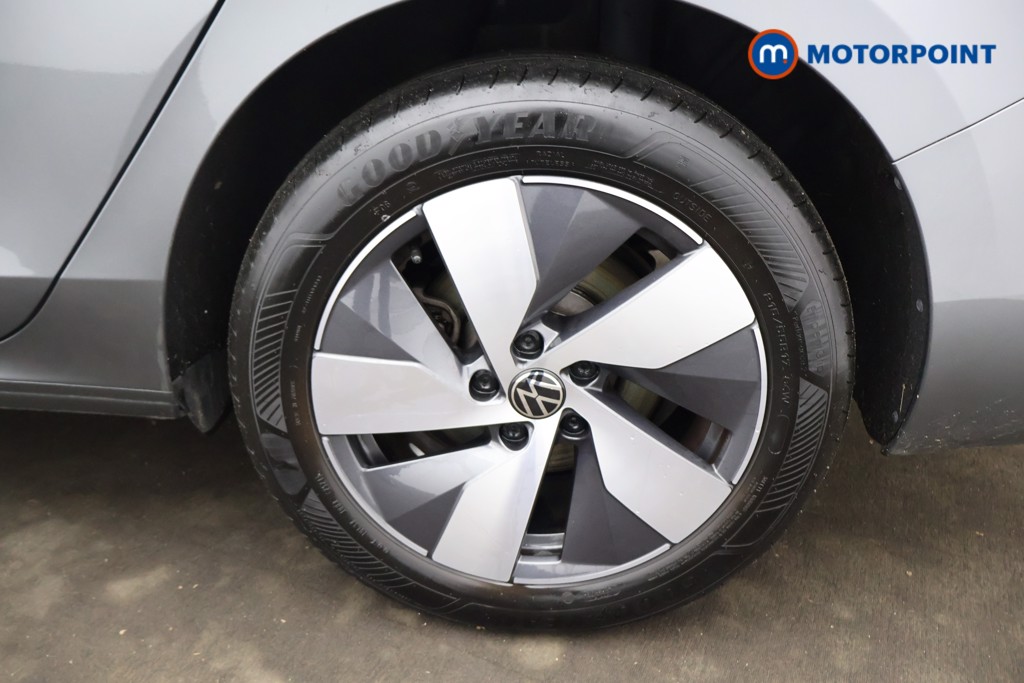 Volkswagen Passat Life Automatic Petrol Plug-In Hybrid Estate - Stock Number (1613647) - 24th supplementary image